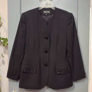 Executiveve Collection Woman’s Suit - Size 10, Black